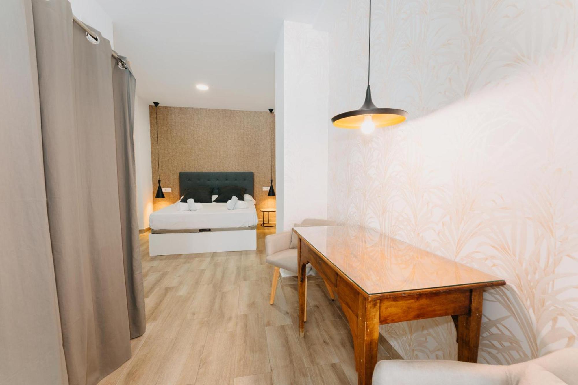 Coverlin Apartamentos San Francisco Малага Номер фото