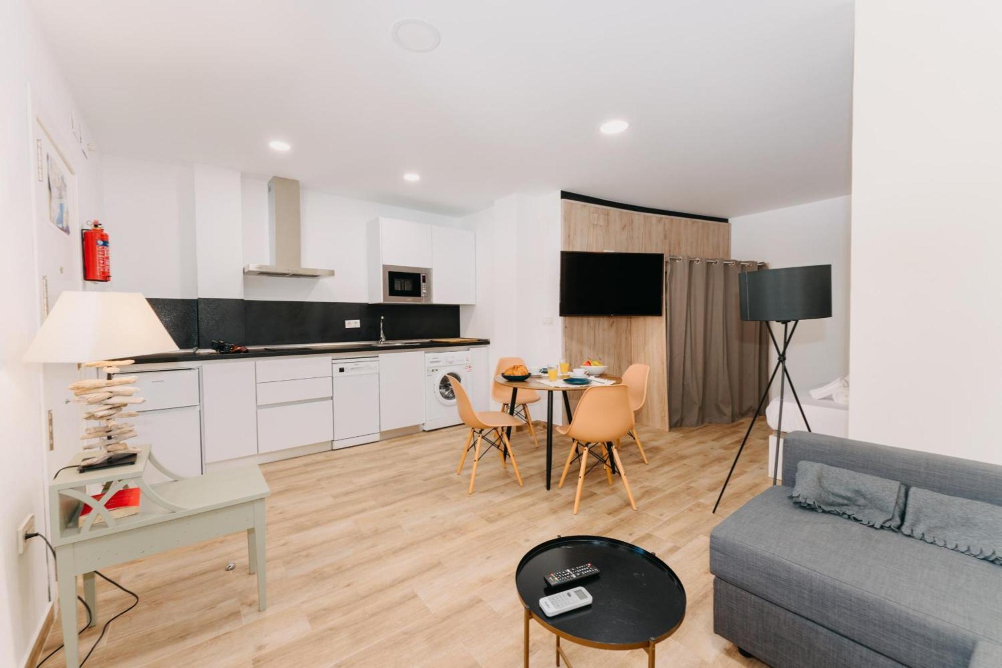 Coverlin Apartamentos San Francisco Малага Номер фото